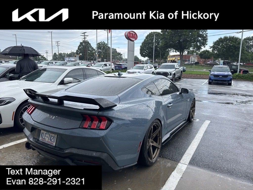 Used 2024 Ford Mustang GT RWD image 5