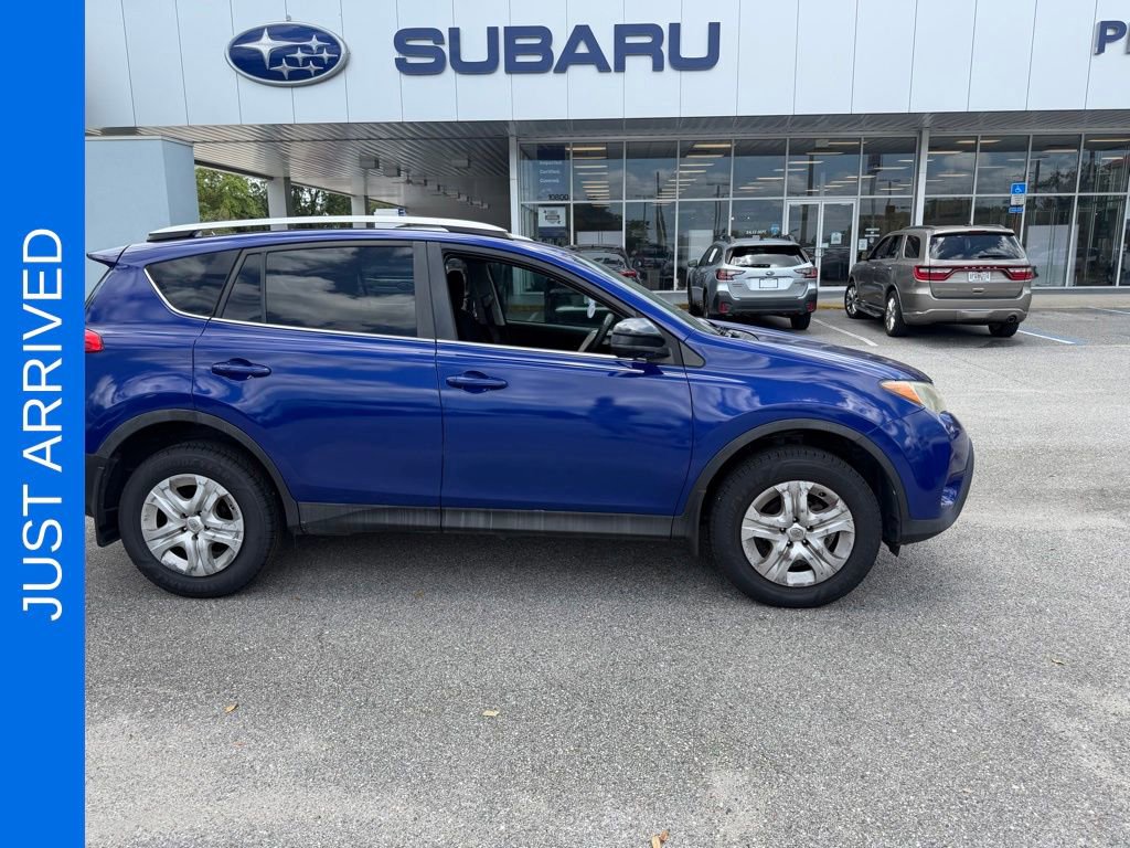 Used 2015 Toyota RAV4 LE FWD image 2