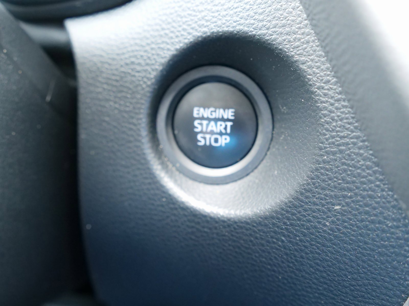 Used 2024 Toyota Corolla Cross LE image 22