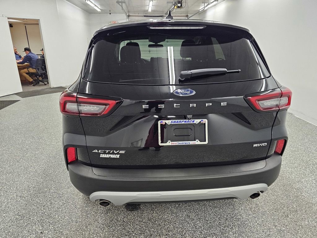 Used 2024 Ford Escape Active AWD/4WD image 5