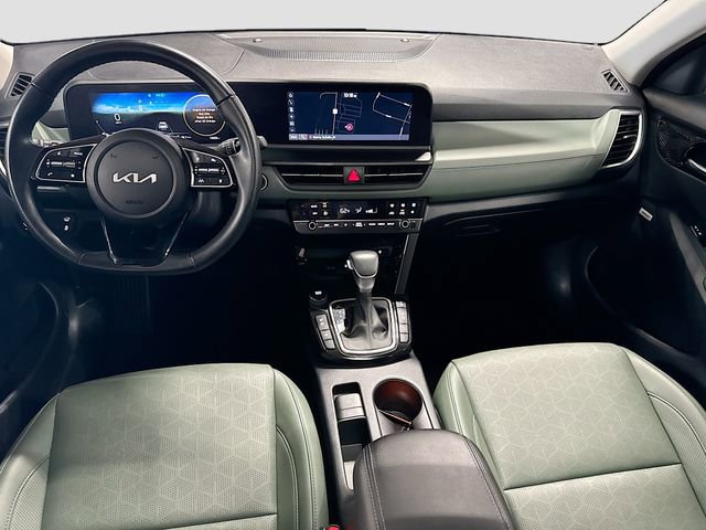Used 2024 Kia Seltos SX w/ SX Sunroof Package AWD/4WD image 24
