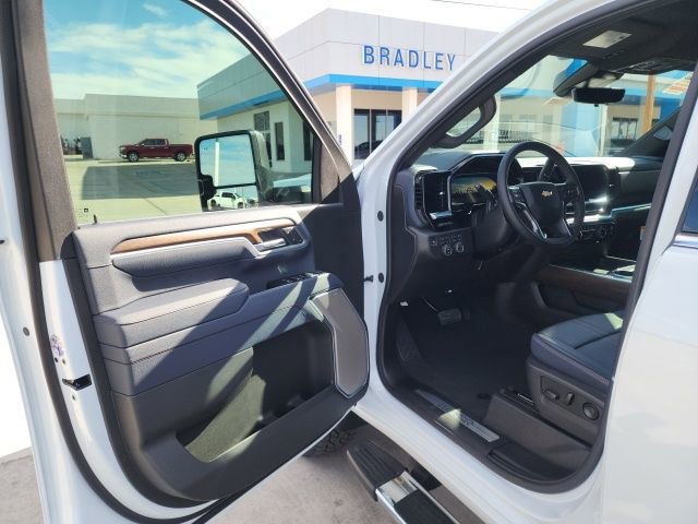 New 2026 Chevrolet Silverado 2500 High Country w/ Technology Package image 32