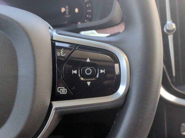 Used 2023 Volvo S60 B5 Plus w/ Climate Package FWD image 18