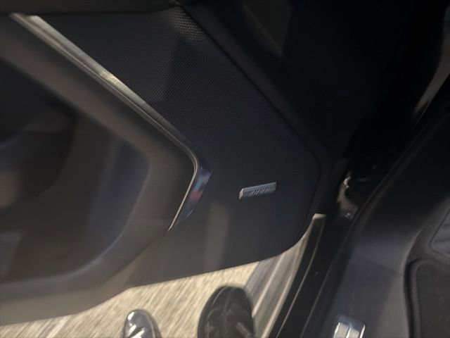 Used 2023 Chevrolet Suburban Premier image 14