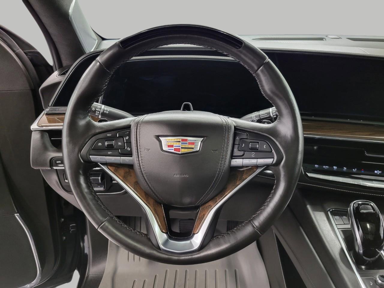 Certified 2024 Cadillac Escalade Sport Platinum w/ Heavy-Duty Trailer Package image 6