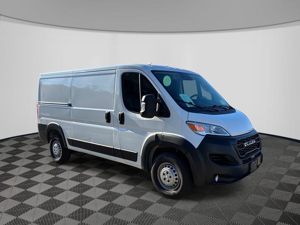 Used 2025 RAM ProMaster 2500 w/ Convenience Group FWD video 3