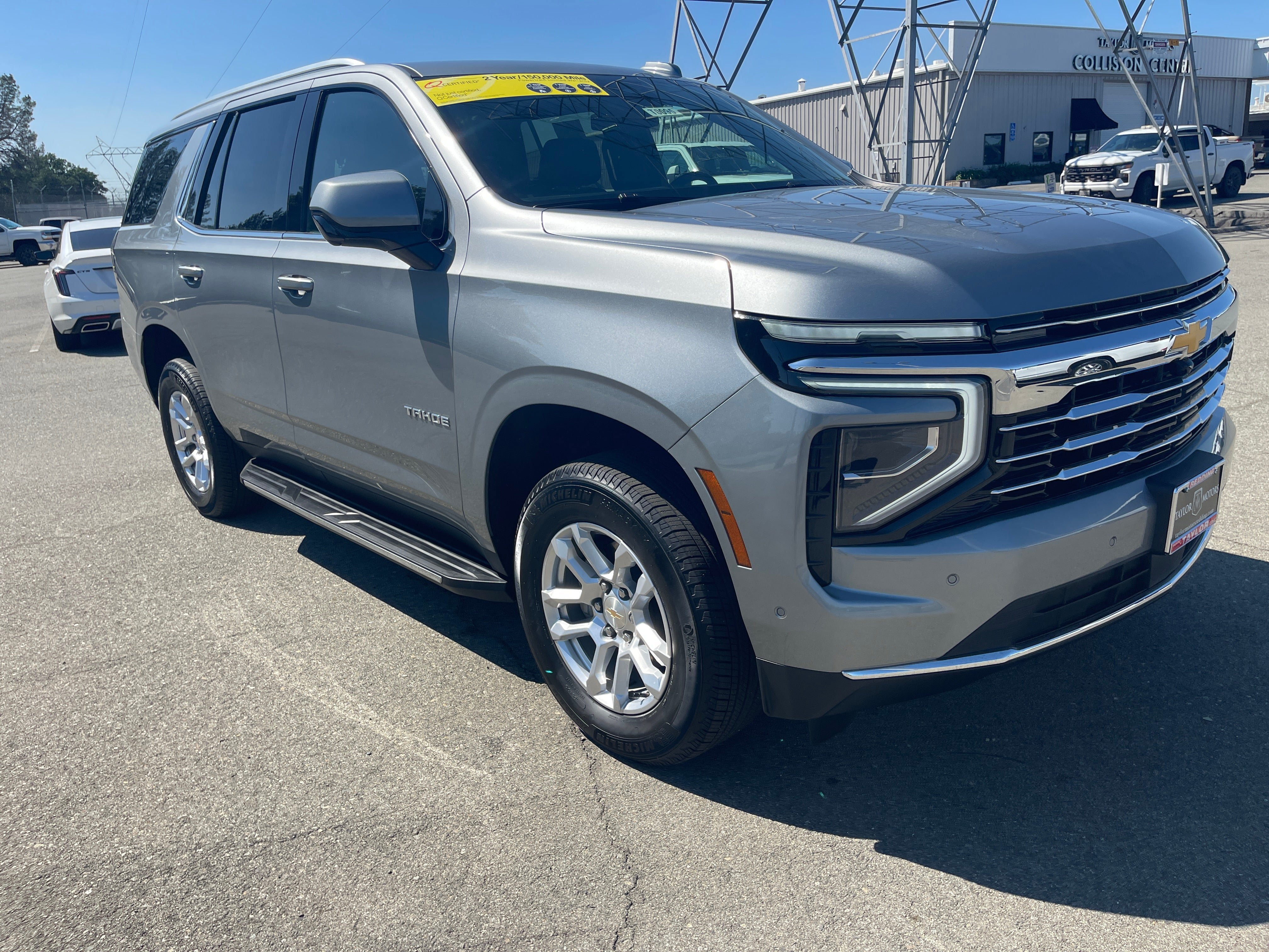 Used 2025 Chevrolet Tahoe LT AWD/4WD image 3
