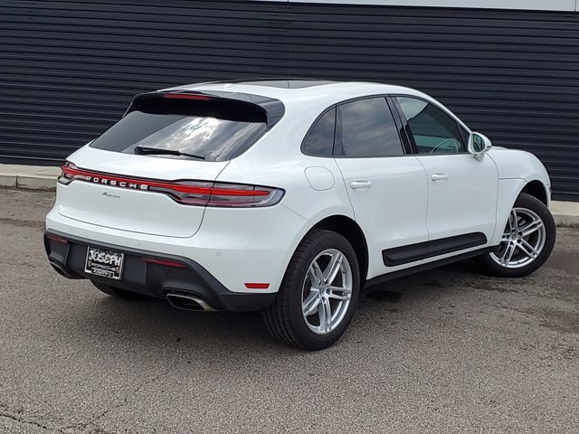 Used 2025 Porsche Macan image 7