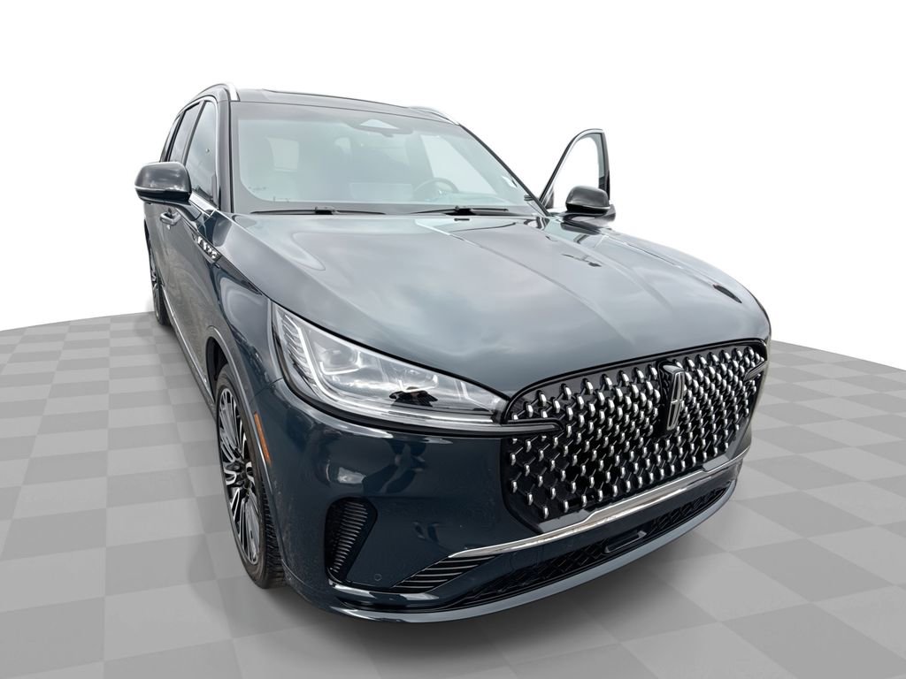 Used 2025 Lincoln Aviator Black Label image 1