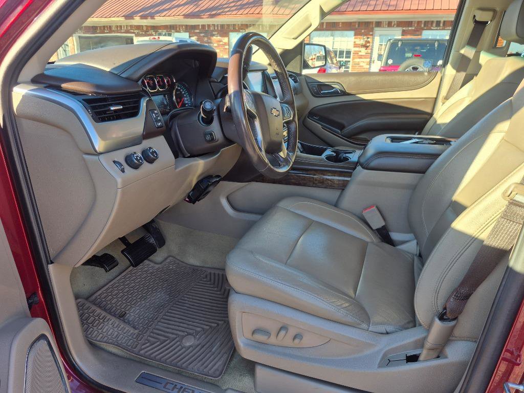 Used 2017 Chevrolet Suburban LT AWD/4WD image 10