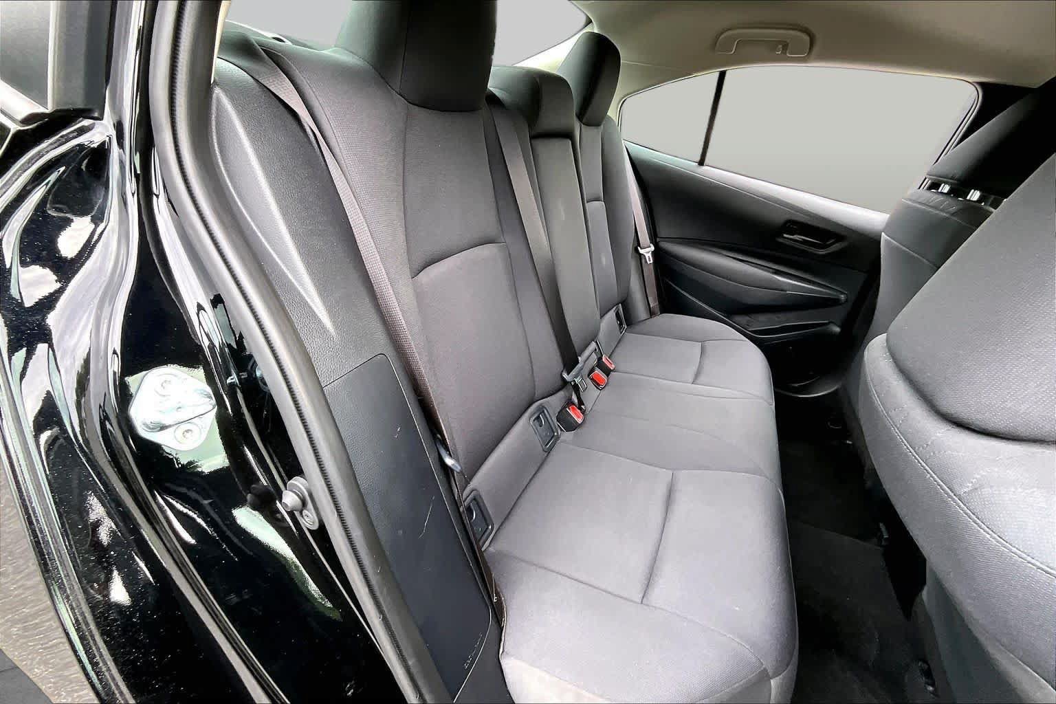 Used 2026 Toyota Corolla LE w/ LE Premium Package FWD image 20