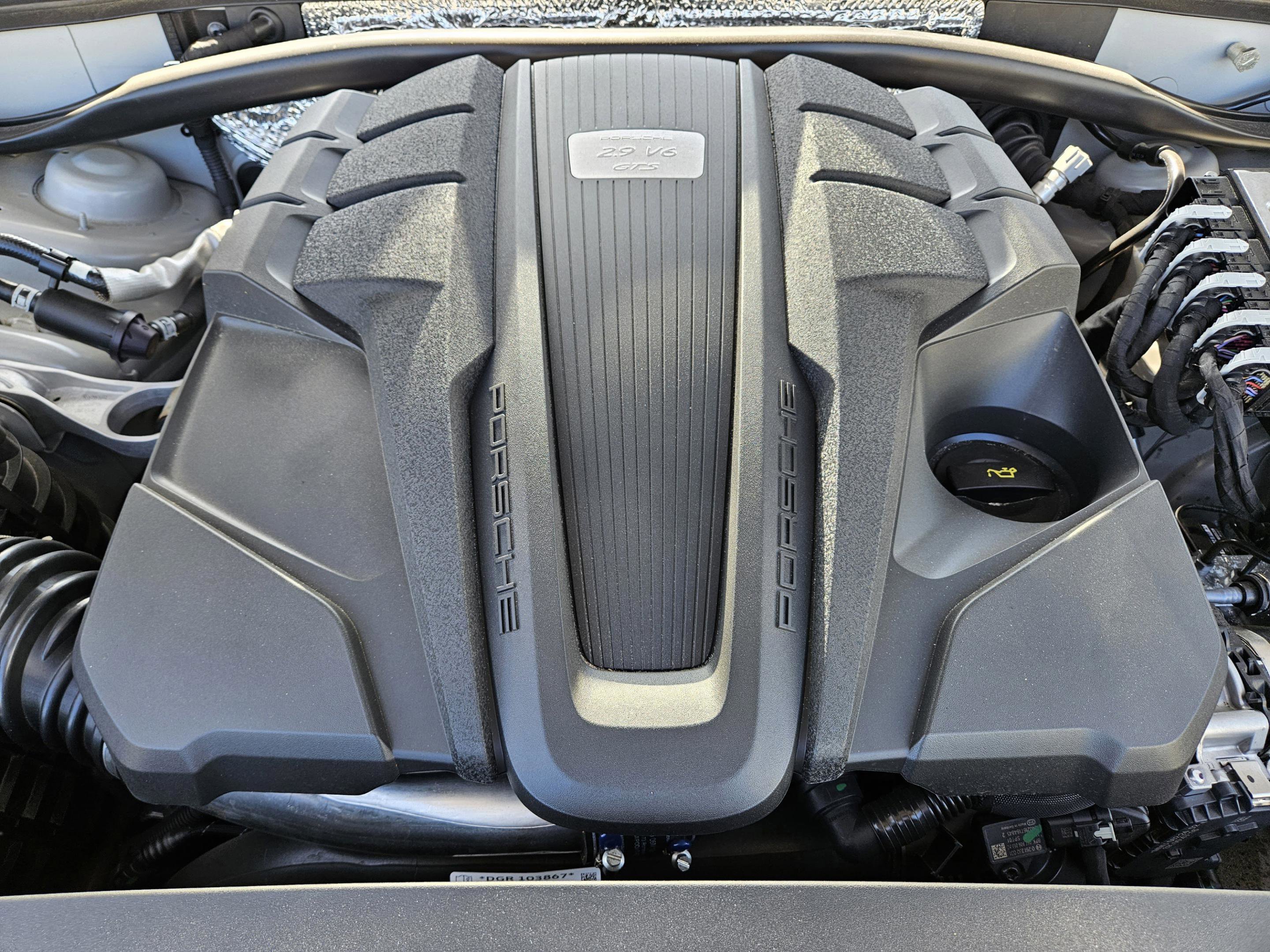 Certified 2024 Porsche Macan GTS image 30