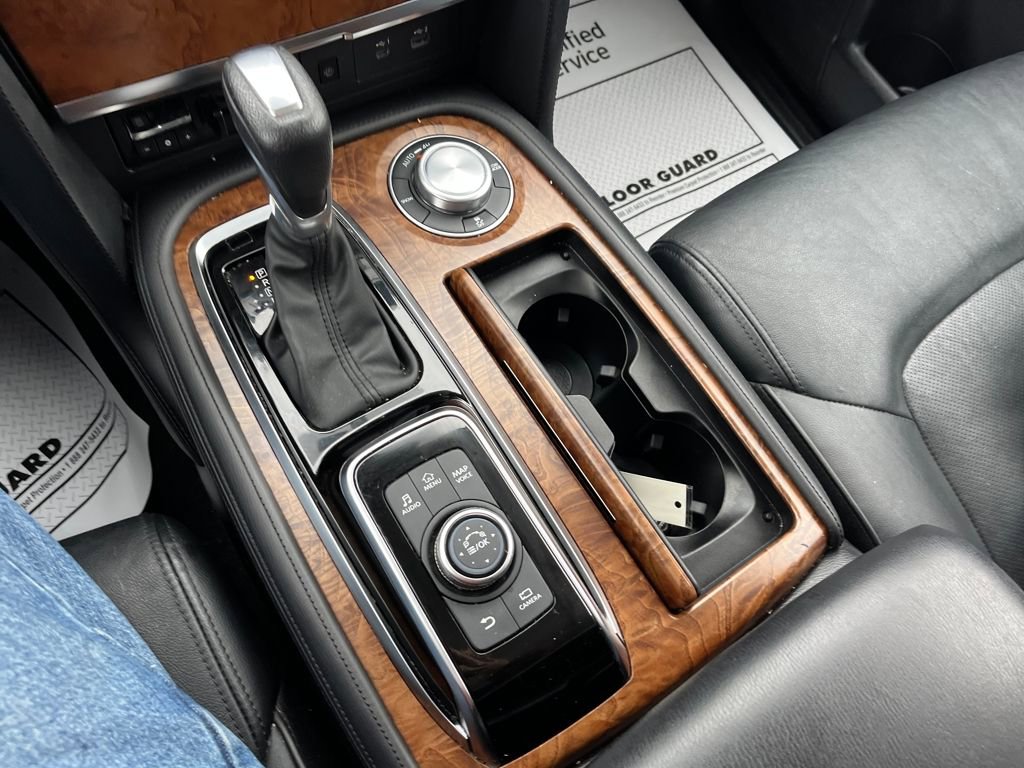 Used 2024 Nissan Armada SL image 15