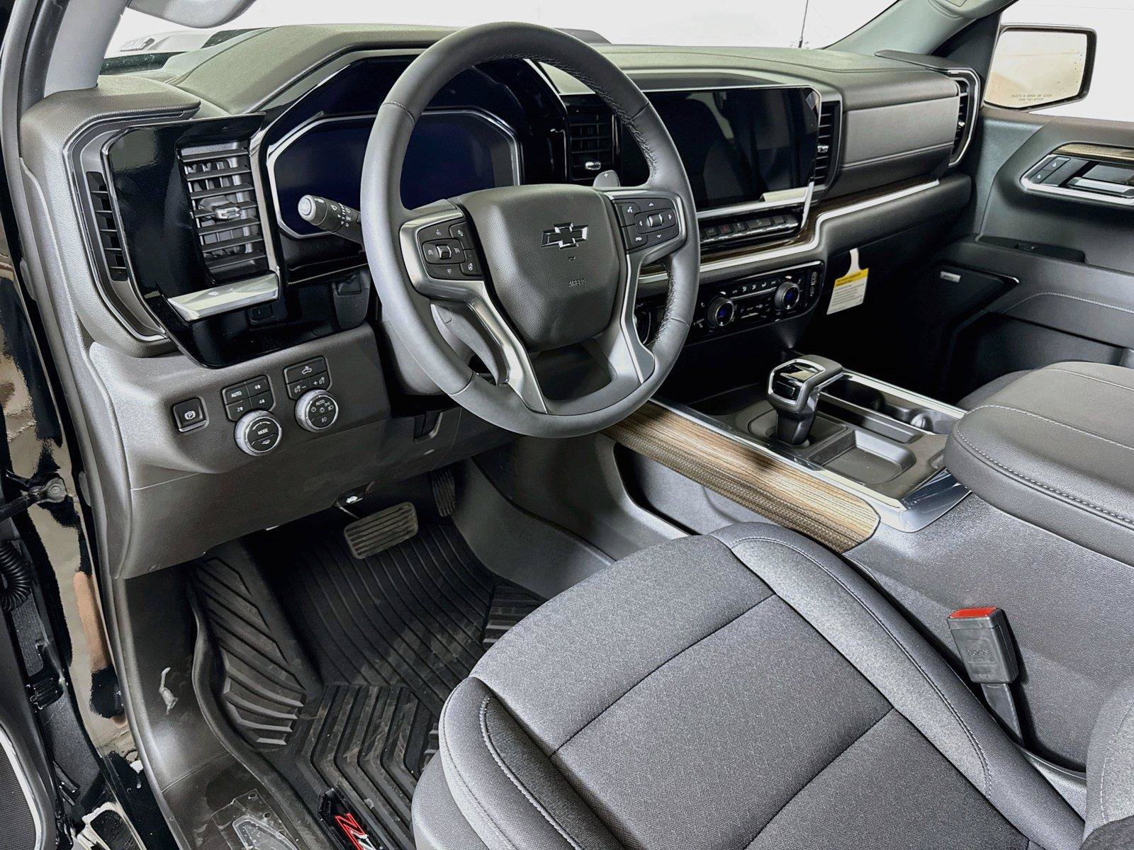 New 2026 Chevrolet Silverado 1500 LT Trail Boss w/ Convenience Package II AWD/4WD image 5