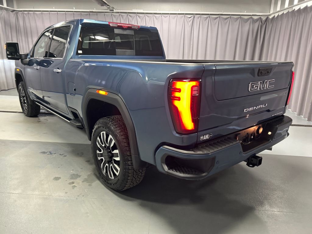Used 2025 GMC Sierra 2500 Denali Ultimate AWD/4WD image 5