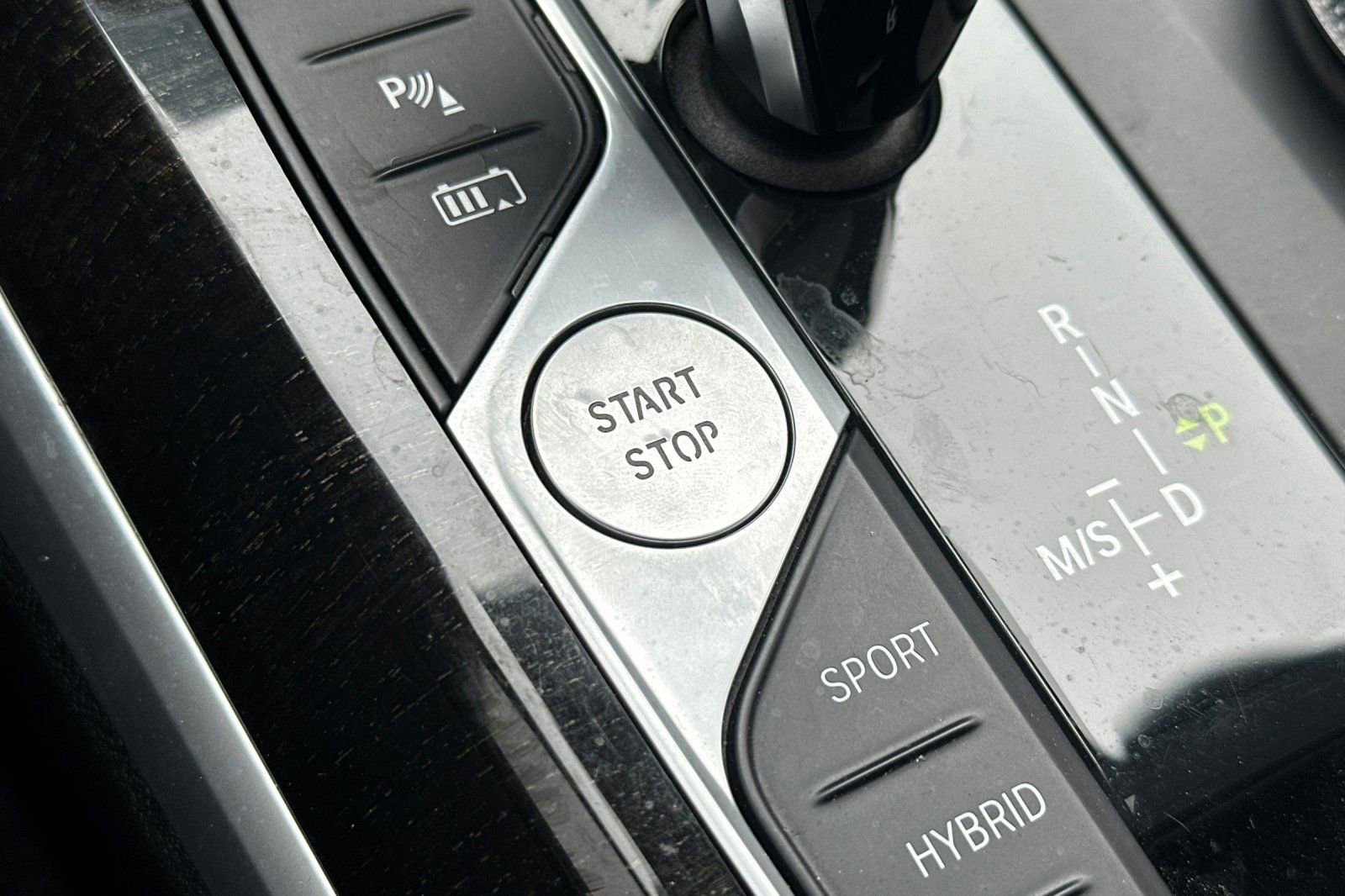 Used 2021 BMW 330e w/ Driving Assistance Package image 35