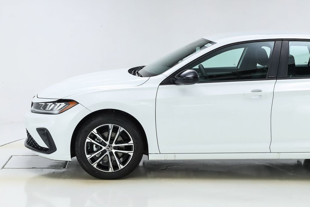 New 2025 Volkswagen Jetta Sport image 38