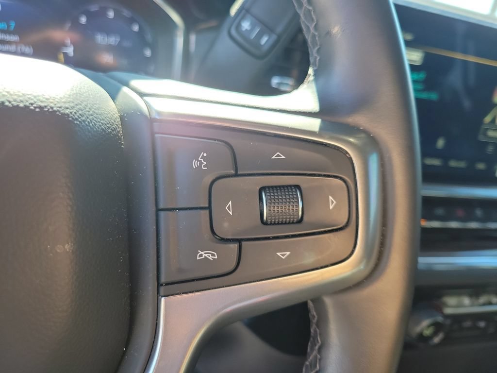 Used 2024 Chevrolet Silverado 1500 LT AWD/4WD image 26