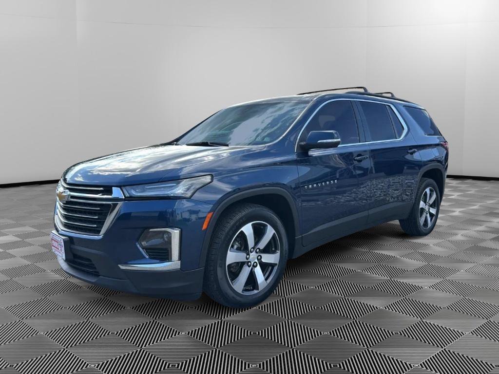Certified 2023 Chevrolet Traverse LT w/ LT Premium Package AWD/4WD image 1