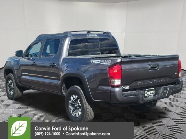 Used 2017 Toyota Tacoma TRD Off-Road image 14