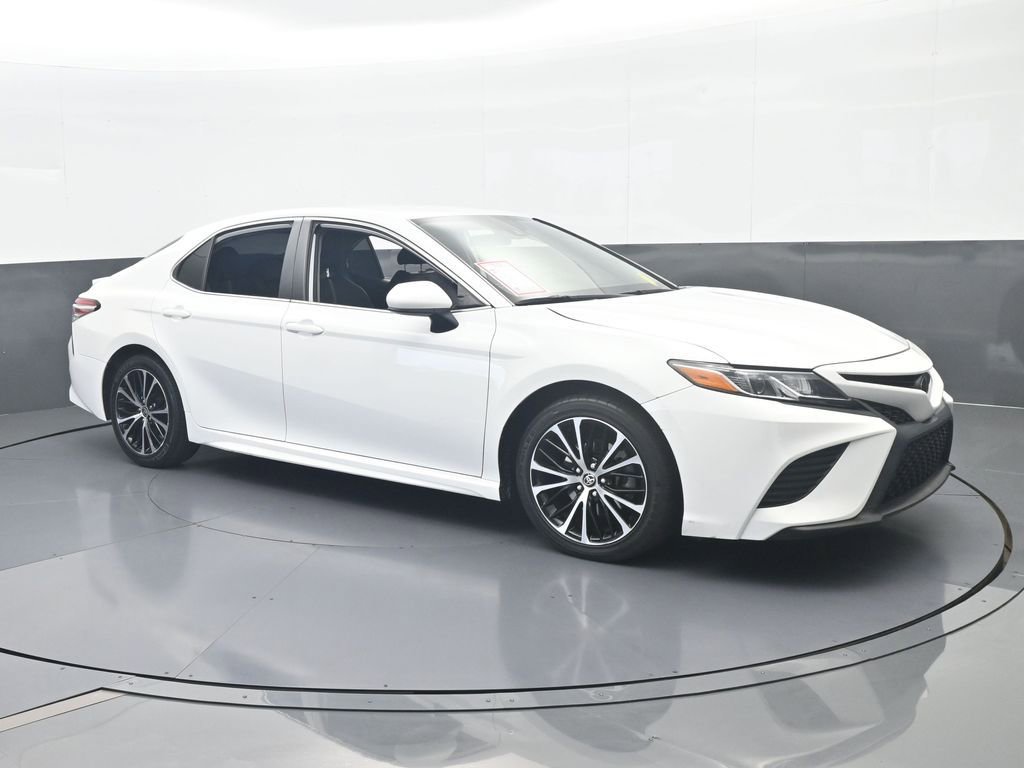 Used 2020 Toyota Camry SE image 8