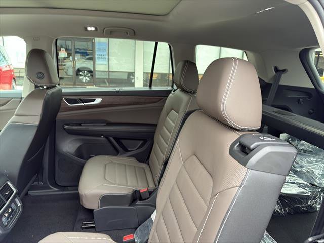 New 2026 Volkswagen Atlas SEL image 13