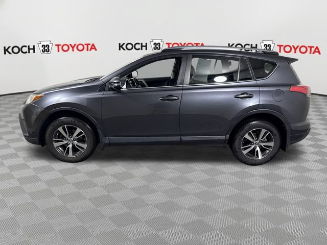 Used 2018 Toyota RAV4 XLE AWD/4WD image 4