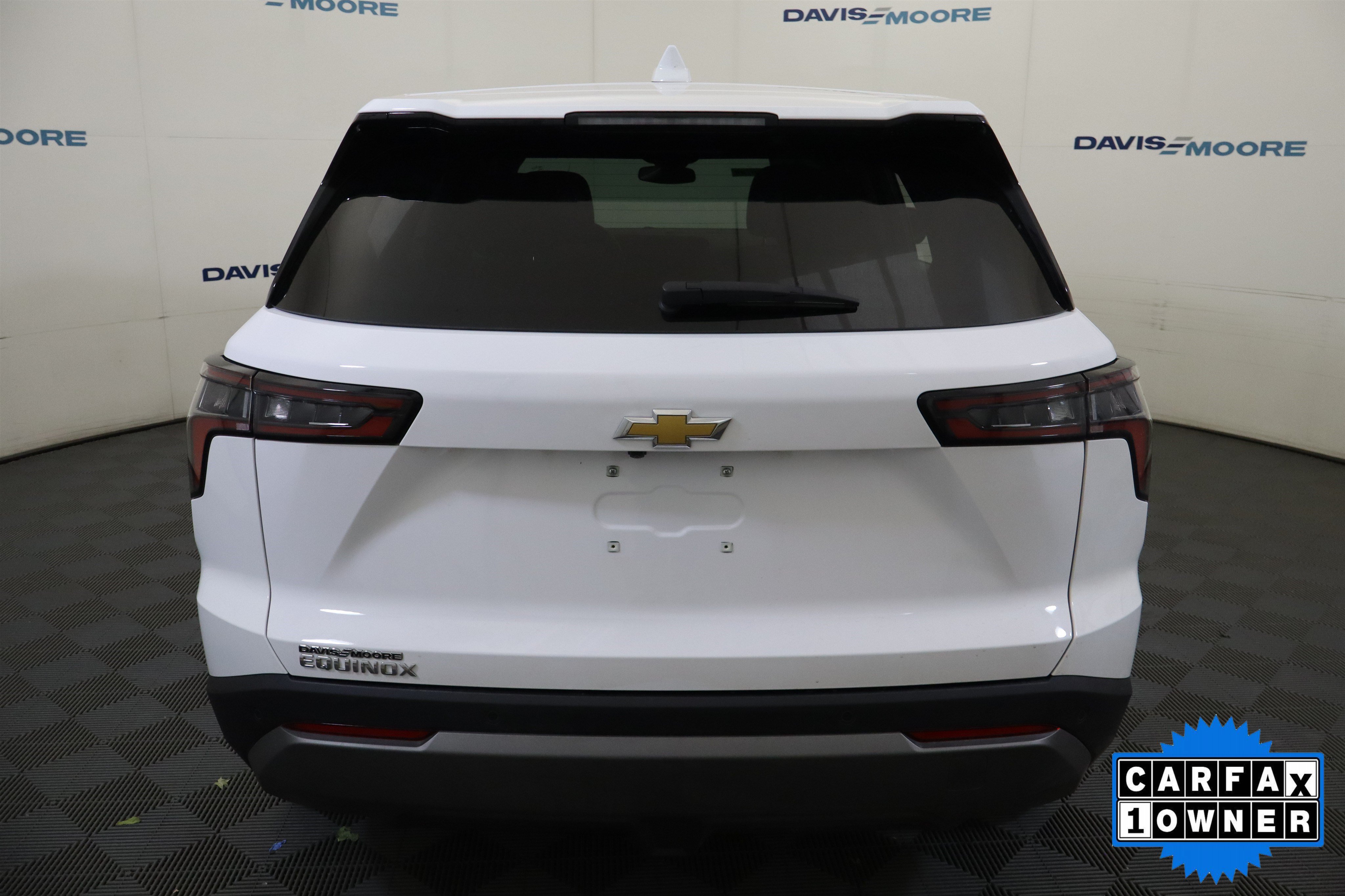 Used 2026 Chevrolet Equinox LT FWD image 8