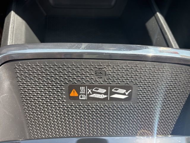 New 2026 Chevrolet Equinox RS w/ Convenience Package III FWD image 32