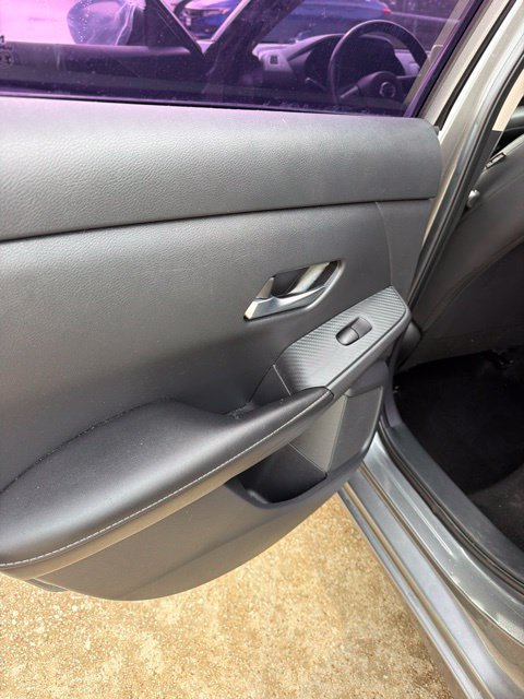 Used 2022 Nissan Sentra SV FWD image 11