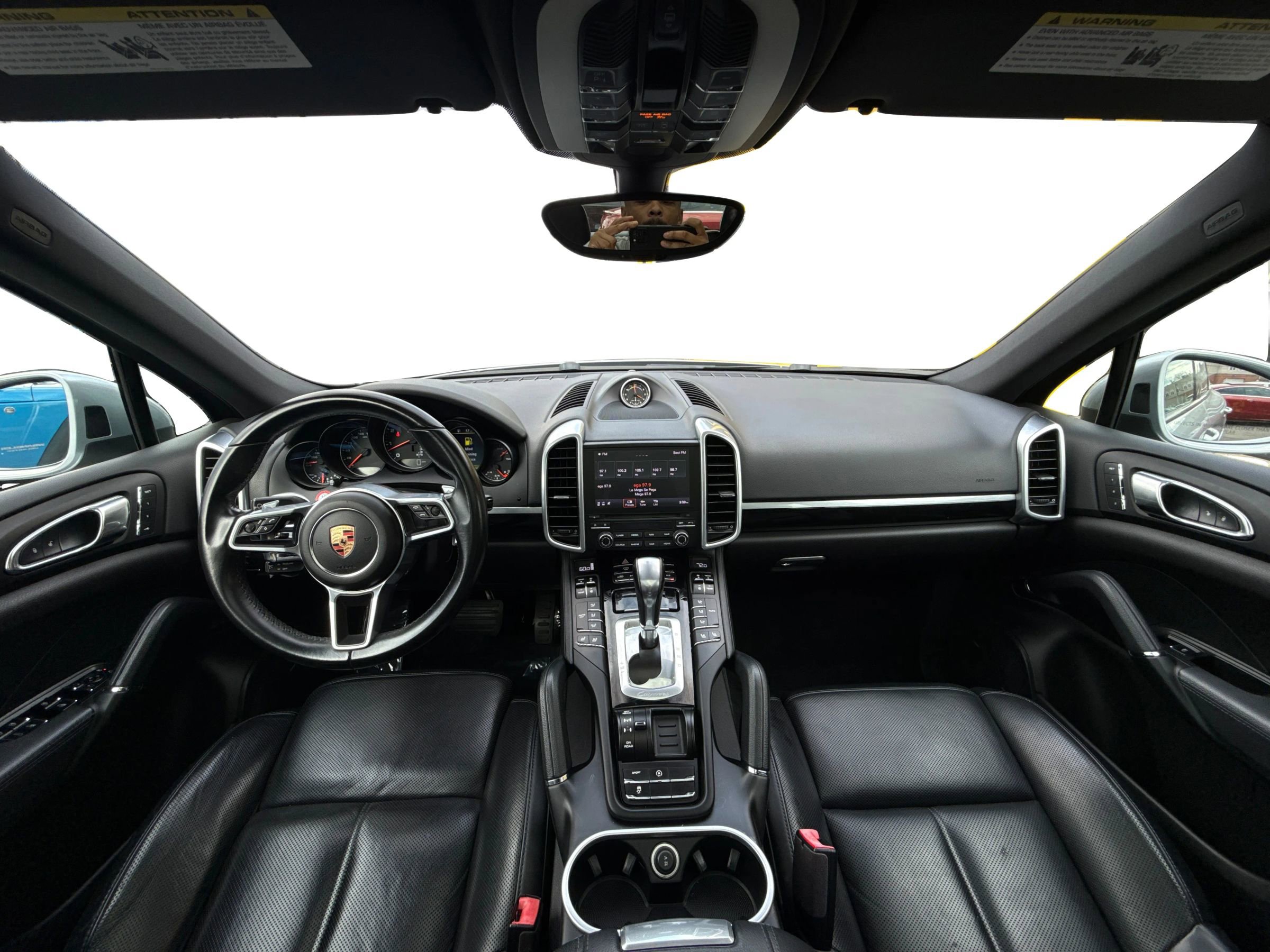 Used 2017 Porsche Cayenne Platinum Edition AWD/4WD image 11
