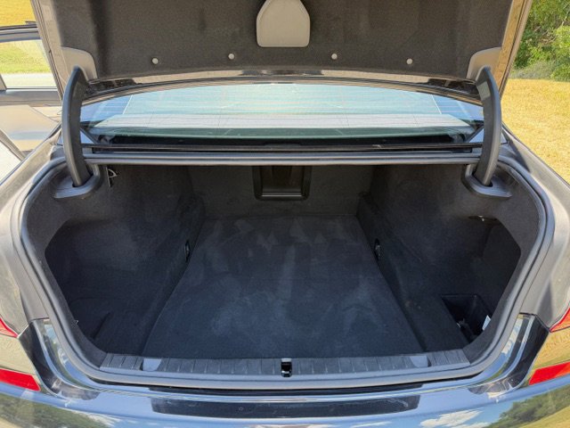 Used 2019 BMW 740i w/ Executive Package RWD image 14