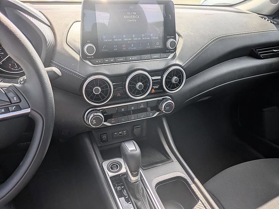 Used 2025 Nissan Sentra SV image 21