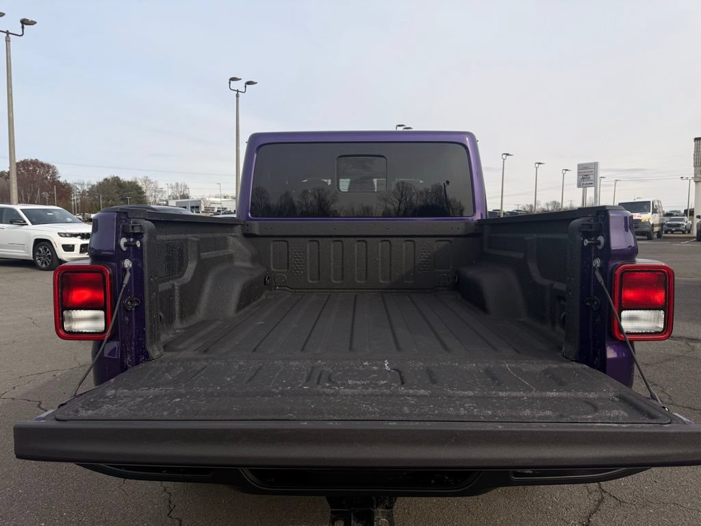 New 2026 Jeep Gladiator Sport AWD/4WD image 19