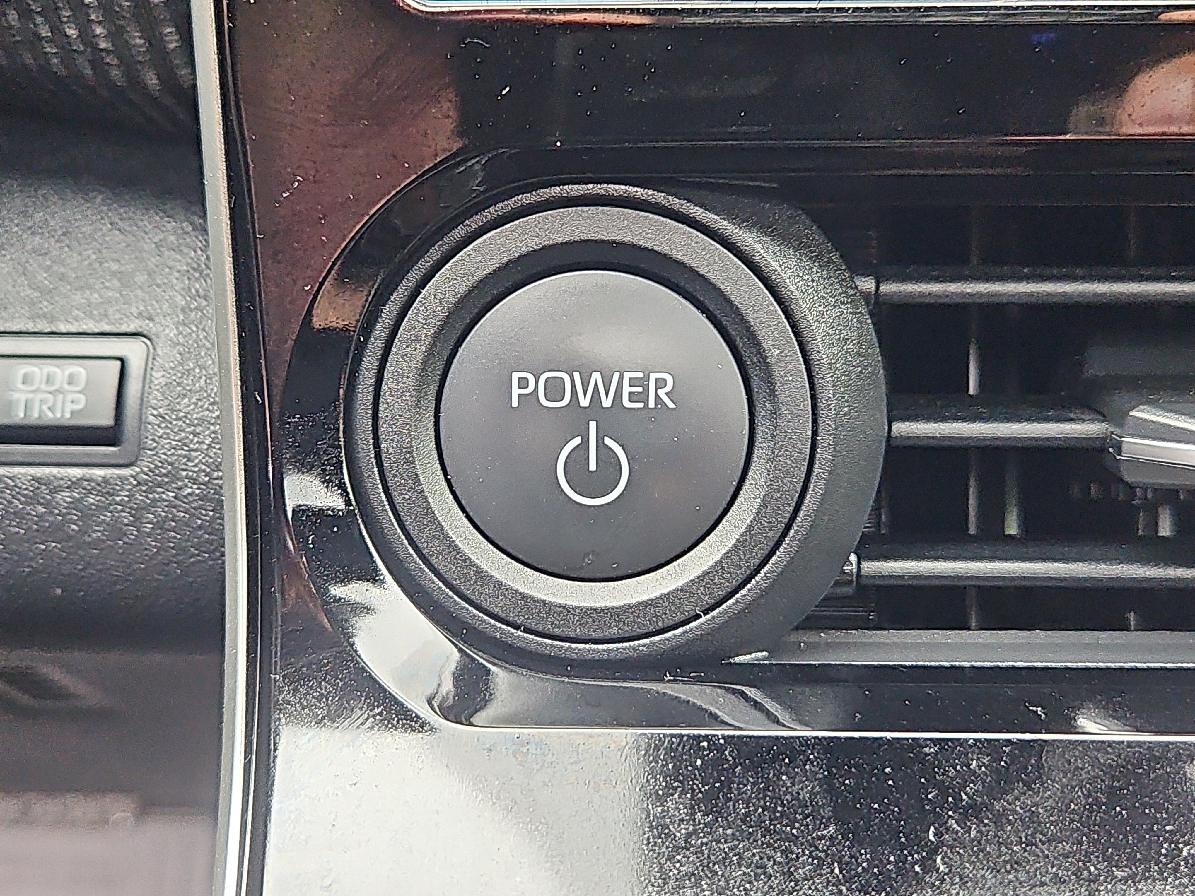 Certified 2024 Subaru Solterra AWD/4WD image 21