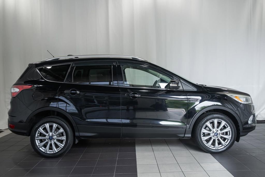 Used 2017 Ford Escape Titanium w/ Equipment Group 301A AWD/4WD image 3