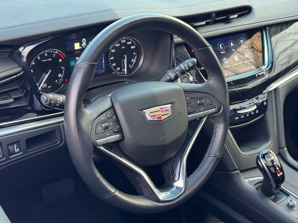 Certified 2025 Cadillac XT6 Premium Luxury image 16