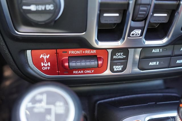 Certified 2025 Jeep Wrangler Unlimited Rubicon 4xe w/ Convenience Group image 31