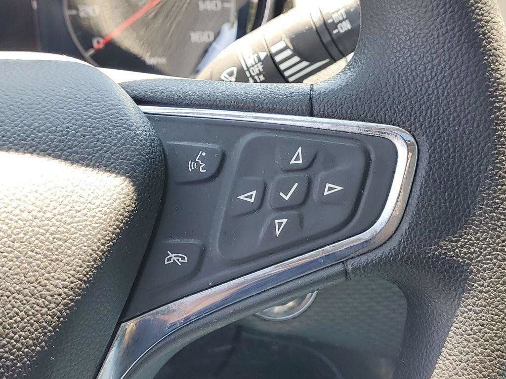 Used 2019 Chevrolet Cruze LT w/ Sun And Sound Package FWD image 11