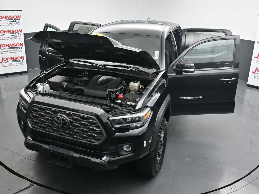Used 2020 Toyota Tacoma TRD Off-Road AWD/4WD image 40