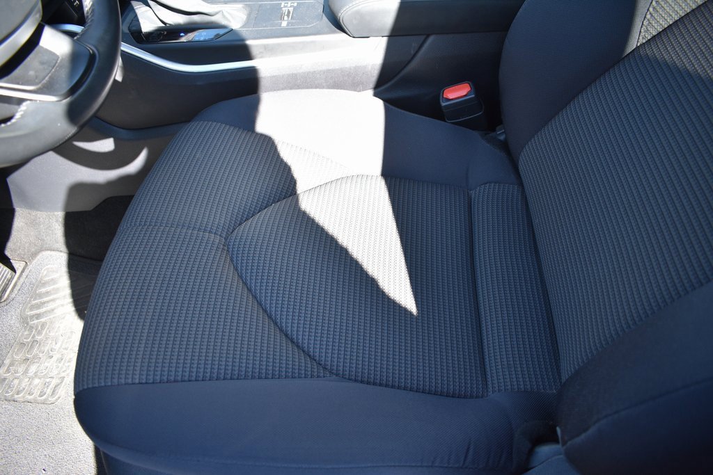 Used 2024 Toyota Highlander LE image 11