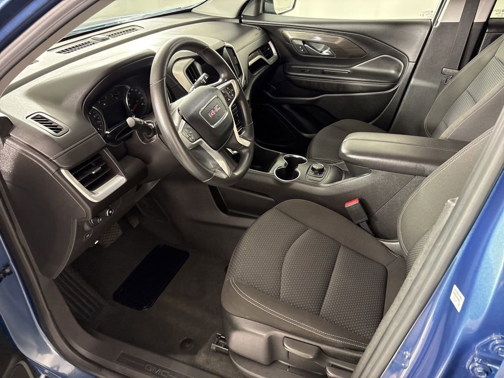 Used 2024 GMC Terrain SLE FWD image 24