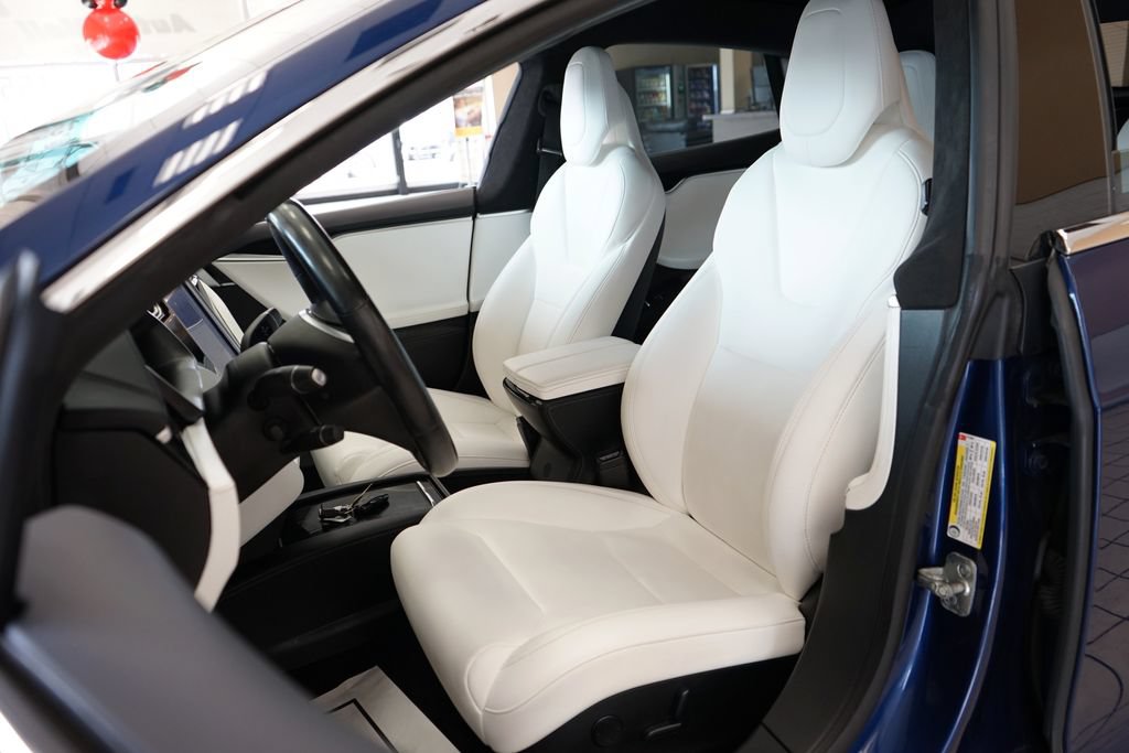 Used 2017 Tesla Model S 100D AWD/4WD image 2