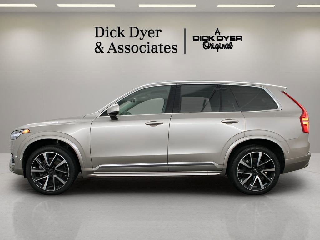 Used 2025 Volvo XC90 B6 Plus w/ Protection Package Premier AWD/4WD image 6