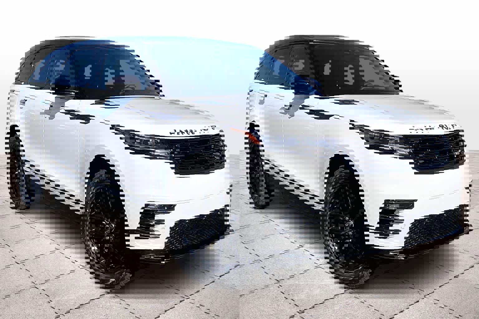 New 2026 Land Rover Range Rover Velar Dynamic SE image 2