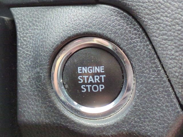 Used 2021 Toyota RAV4 XLE FWD image 26