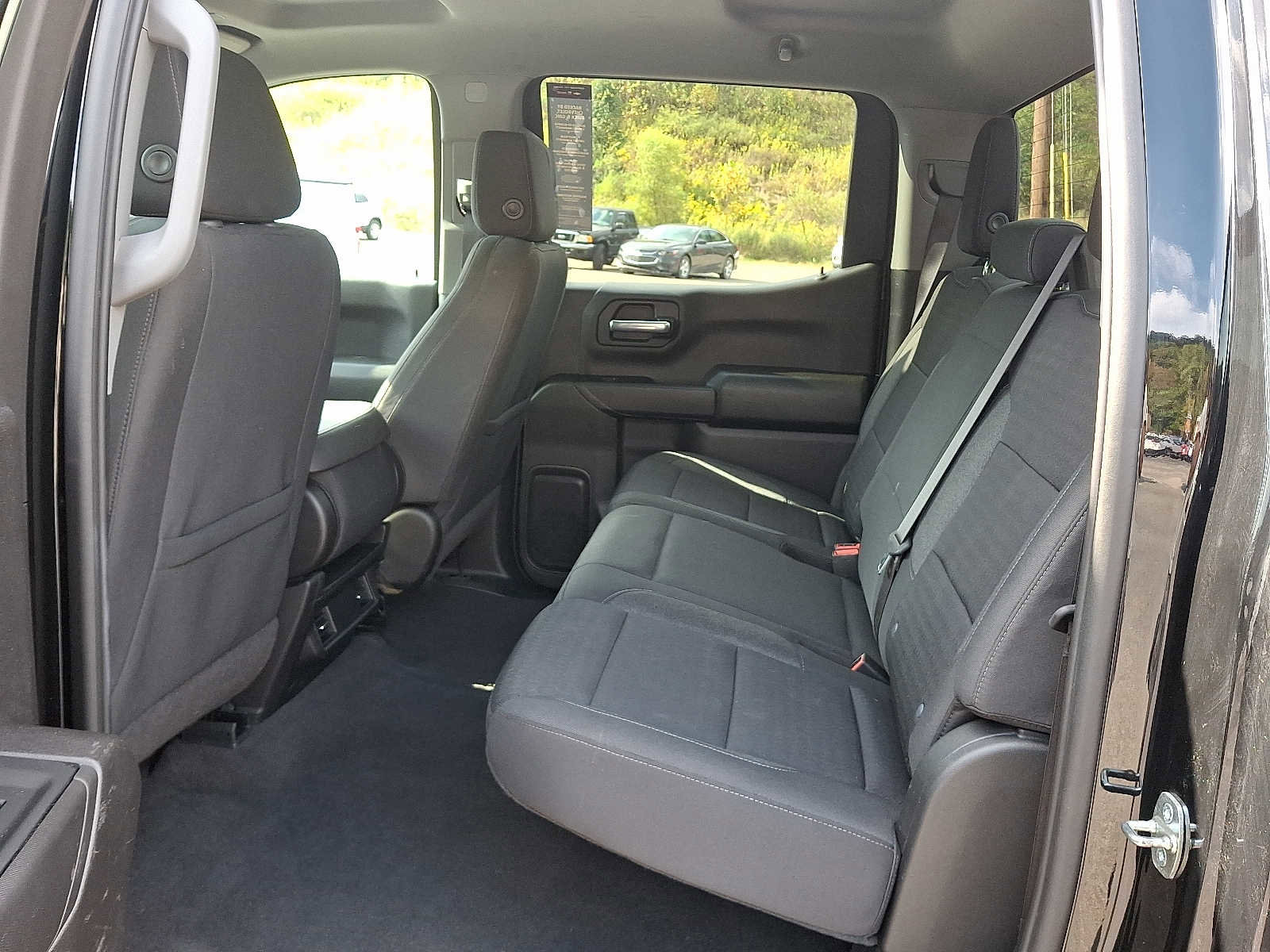 Used 2023 Chevrolet Silverado 1500 Custom image 10