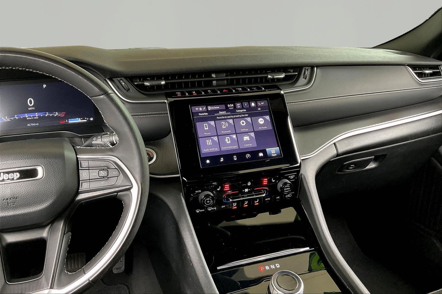 Used 2023 Jeep Grand Cherokee L Laredo AWD/4WD image 9