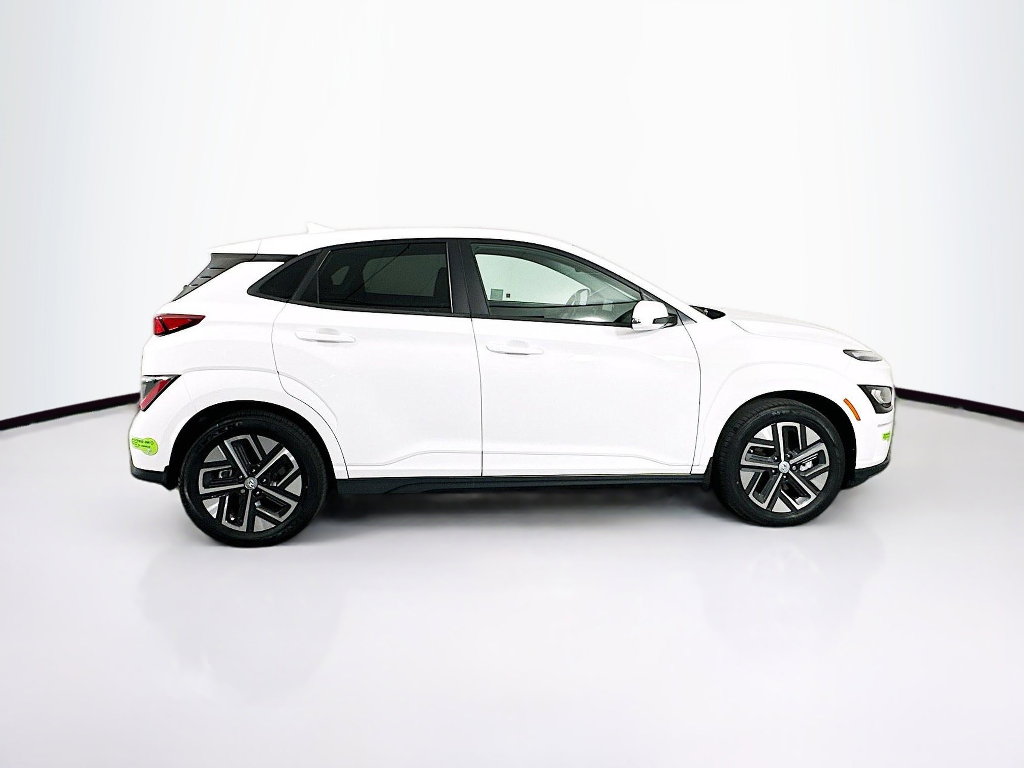 Used 2023 Hyundai Kona Limited FWD image 10