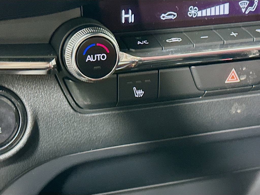 New 2026 MAZDA MAZDA3 Carbon image 26